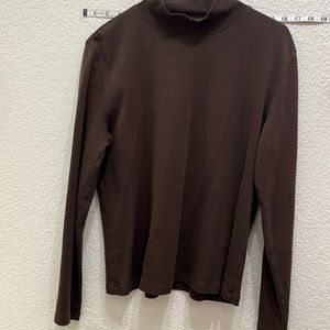 Women’s brown turtleneck shirt sizeL